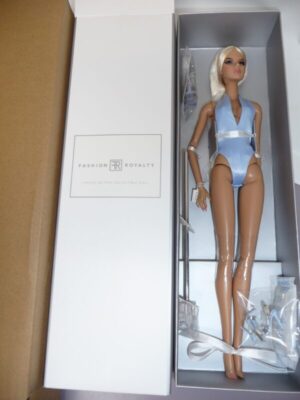 Integrity Malibu Sky Baroness Agnes Von Weiss in Box